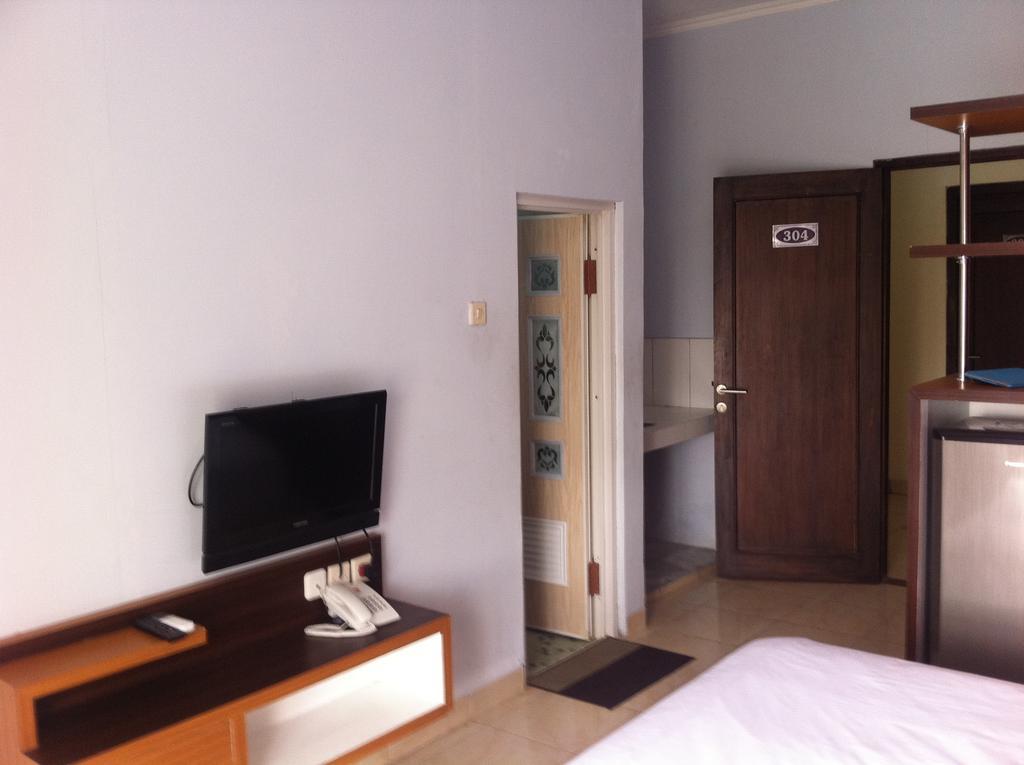 Pineapple Mansion Hotel Solo Екстериор снимка