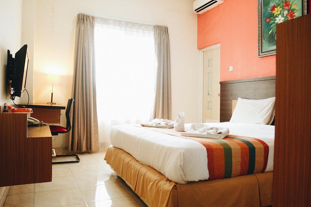 Pineapple Mansion Hotel Solo Екстериор снимка