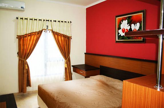 Pineapple Mansion Hotel Solo Екстериор снимка