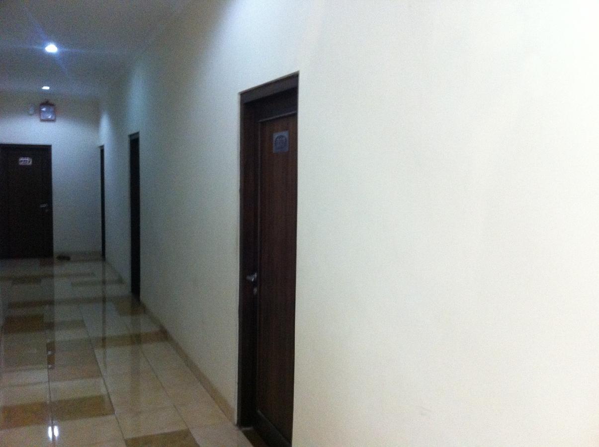 Pineapple Mansion Hotel Solo Екстериор снимка