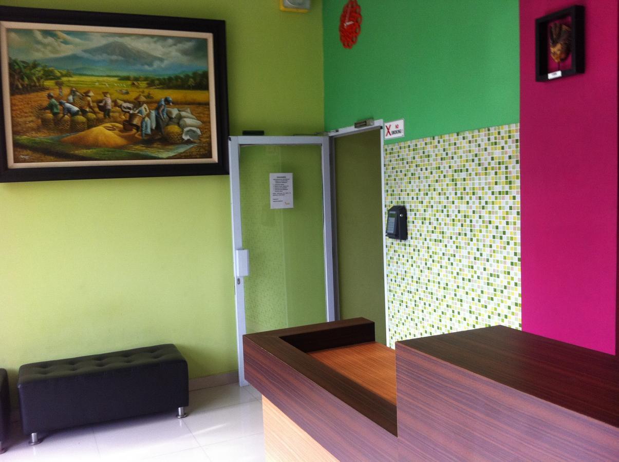 Pineapple Mansion Hotel Solo Екстериор снимка